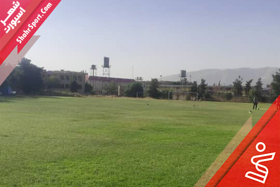 چمن طبیعی چمن طبیعی بزرگ دانشکده باهنر شیراز