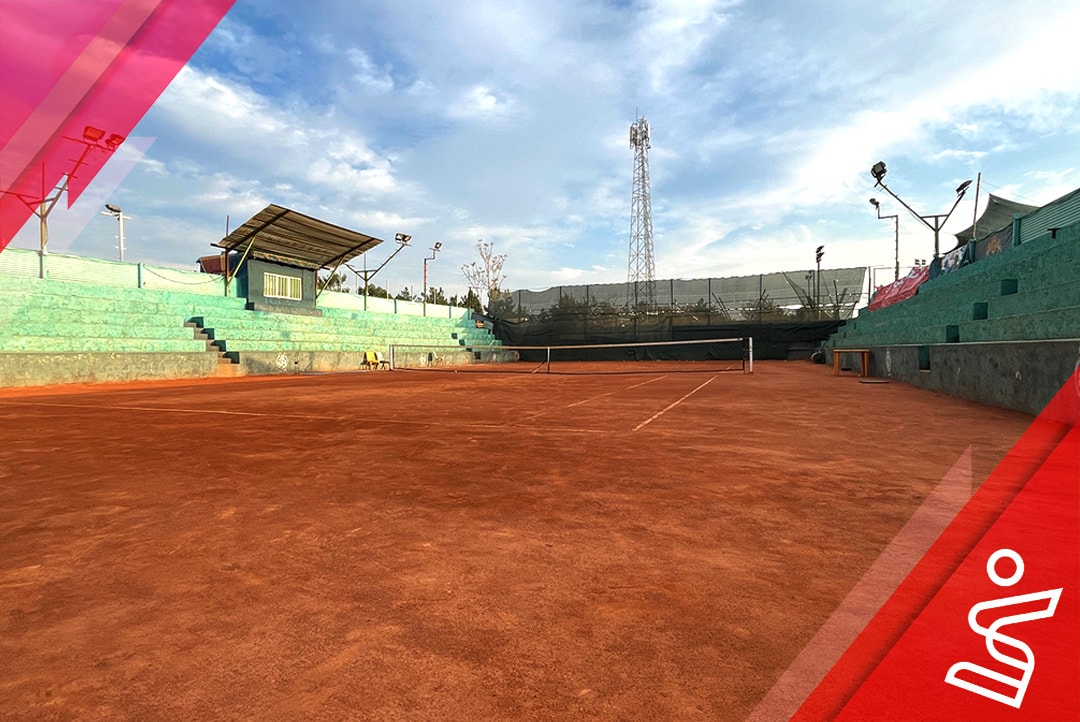 زمین مرکزی خانه تنیس(والیبال ساحلی و تنیس)